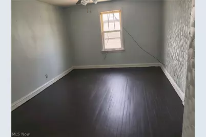 21104 Clare Avenue, Maple Heights, OH 44137 - Photo 11