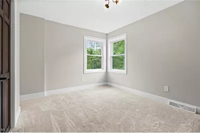 2203 S Medina Line Road, Wadsworth, OH 44281 - Photo 27