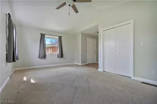 300 Homeworth Rd, Alliance, OH 44601 - Photo 23