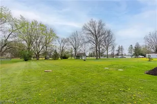 300 Homeworth Rd, Alliance, OH 44601 - Photo 35