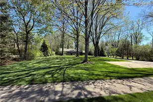 4499 Dover Center Rd, North Olmsted, OH 44070 - Photo 3