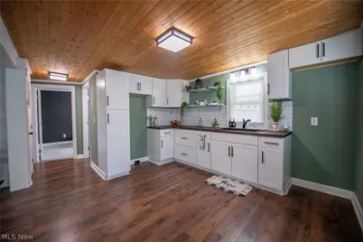 324 Charlotte Avenue SE, Canton, OH 44707 - Photo 9