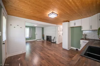 324 Charlotte Avenue SE, Canton, OH 44707 - Photo 7
