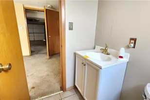 20051 Hillcrest Dr, Euclid, OH 44117 - Photo 21