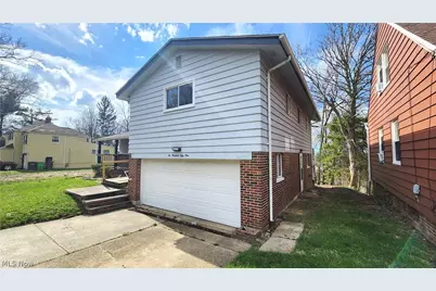 20051 Hillcrest Drive, Euclid, OH 44117 - Photo 3