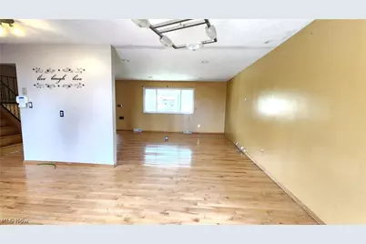 20051 Hillcrest Drive, Euclid, OH 44117 - Photo 13