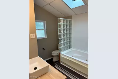 18 Youtz Avenue, Akron, OH 44301 - Photo 11