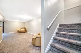 7390 Creekwood Dr, North Royalton, OH 44133 - Photo 23