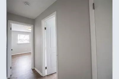 50 Glacier Avenue, Youngstown, OH 44509 - Photo 7