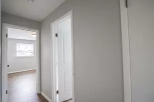 50 Glacier Ave, Youngstown, OH 44509 - Photo 7