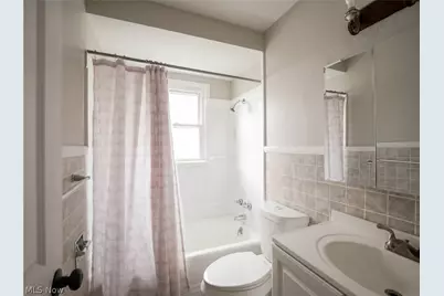 50 Glacier Avenue, Youngstown, OH 44509 - Photo 9