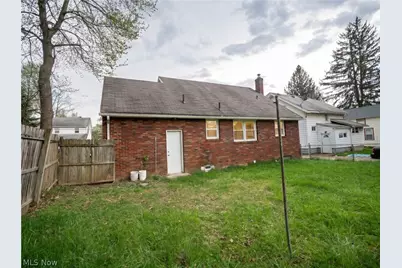 50 Glacier Avenue, Youngstown, OH 44509 - Photo 13