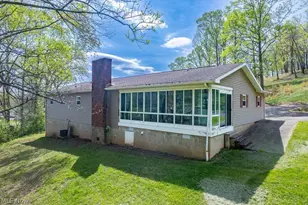 146 Graham Pl, Davisville, WV 26142 - Photo 3