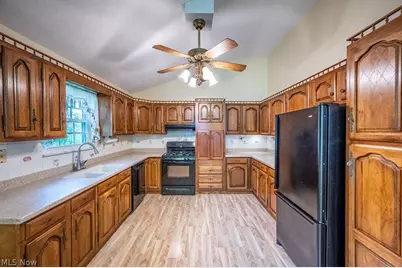 146 Graham Place, Davisville, WV 26142 - Photo 5