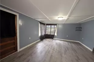 14644 State Route 37 E, Crooksville, OH 43731 - Photo 7