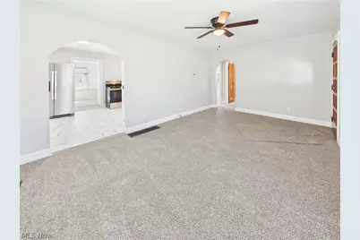 2702 Cleveland Avenue, Parkersburg, WV 26104 - Photo 13
