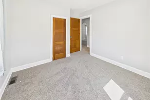 2702 Cleveland Ave, Parkersburg, WV 26104 - Photo 9