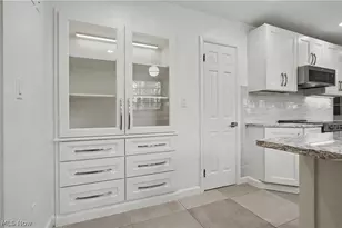 295 Sleepy Hollow Dr, Canfield, OH 44406 - Photo 9