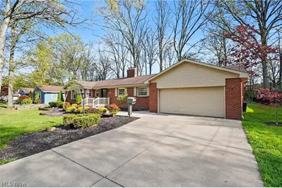 295 Sleepy Hollow Drive, Canfield, OH 44406 - Photo 35