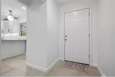 295 Sleepy Hollow Drive, Canfield, OH 44406 - Photo 17