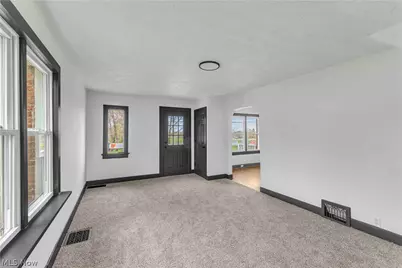 304 E Union Street, Medina, OH 44256 - Photo 7