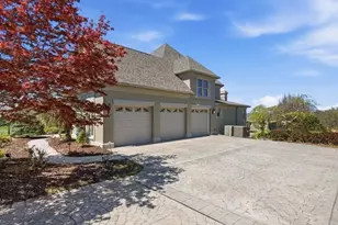 31 Wyndmere, Vienna, WV 26105 - Photo 3