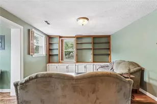 686 Portage Lakes Drive, New Franklin, OH 44319 - Photo 5