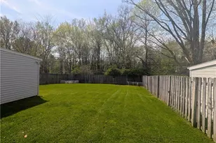 1140 Iroquois Ave, Mayfield Heights, OH 44124 - Photo 3