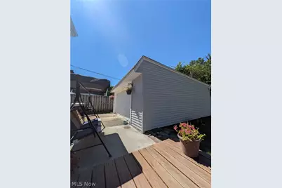1140 Iroquois Avenue, Mayfield Heights, OH 44124 - Photo 15