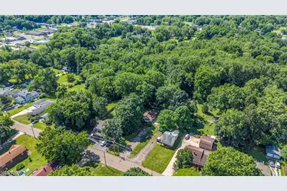1664 Woods Road, Akron, OH 44306 - Photo 9