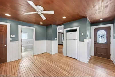 801 College Avenue, Loveland, OH 44113 - Photo 13
