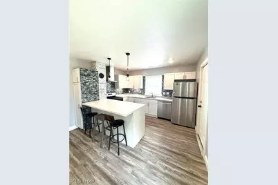 1745 E 30th Street, Lorain, OH 44055 - Photo 5