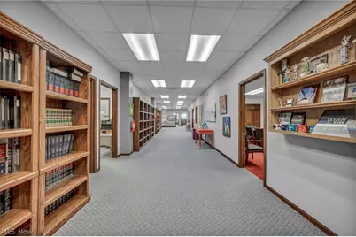 520 Broadway, Lorain, OH 44052 - Photo 9