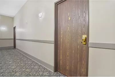 750 Prospect Avenue E #206, Loveland, OH 44115 - Photo 7