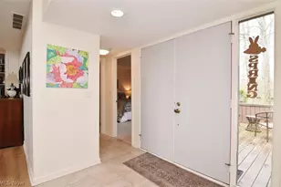 570-21 Russet Woods Ln, Aurora, OH 44202 - Photo 5
