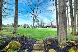 570-21 Russet Woods Ln, Aurora, OH 44202 - Photo 39