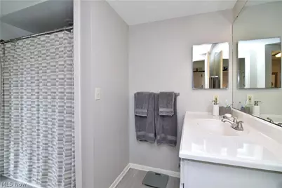 570-21 Russet Woods Lane, Aurora, OH 44202 - Photo 35