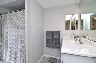 570-21 Russet Woods Ln, Aurora, OH 44202 - Photo 35