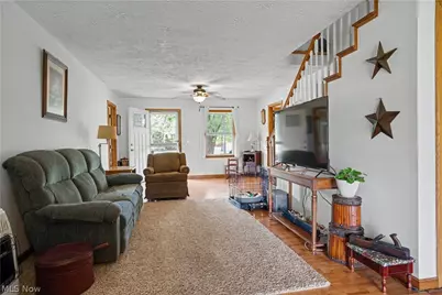 297 Hales Landing, Elizabeth, WV 26143 - Photo 5