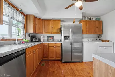 297 Hales Landing, Elizabeth, WV 26143 - Photo 11