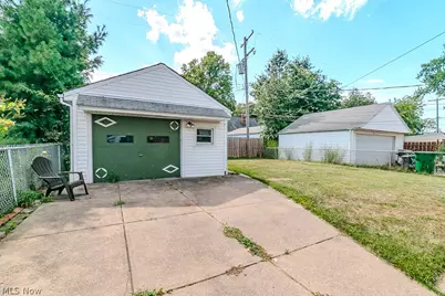 306 E 323rd Street, Willowick, OH 44095 - Photo 41