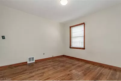 306 E 323rd Street, Willowick, OH 44095 - Photo 25