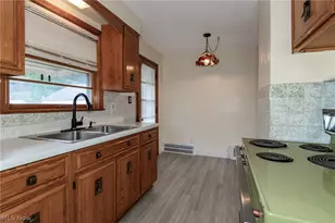 306 E 323rd St, Willowick, OH 44095 - Photo 11