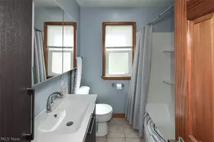 2929 Commonwealth Dr, Parma, OH 44134 - Photo 29