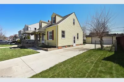 2929 Commonwealth Drive, Parma, OH 44134 - Photo 5