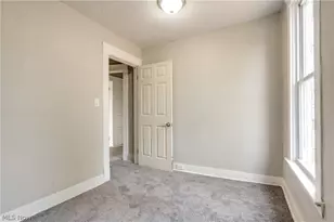 15413 Raymond St, Maple Heights, OH 44137 - Photo 25