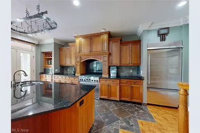 11205 Hampton Ridge Drive, Chardon, OH 44024 - Photo 11