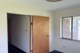785 Brittain Rd, Akron, OH 44305 - Photo 15