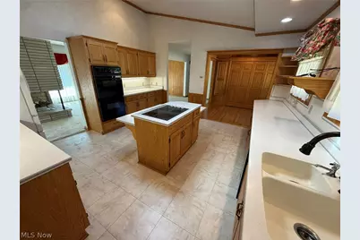 2902 Downeys Hill Drive NE, Dover, OH 44622 - Photo 3