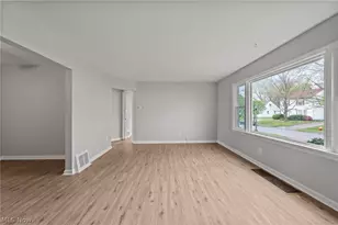 2432 21st St, Cuyahoga Falls, OH 44223 - Photo 9